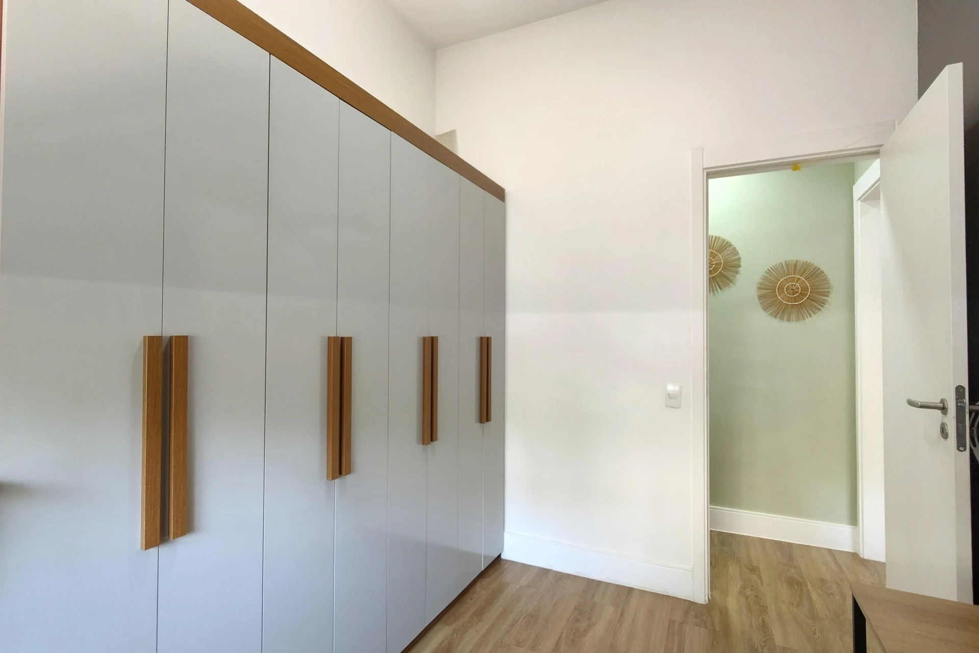 2-bedroom apartment in a building with a sauna — photo 10