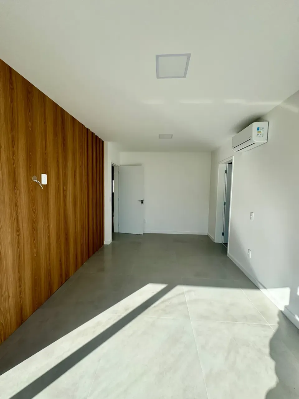 4-bedroom house with open-plan kitchen and 5 bathrooms — photo 6