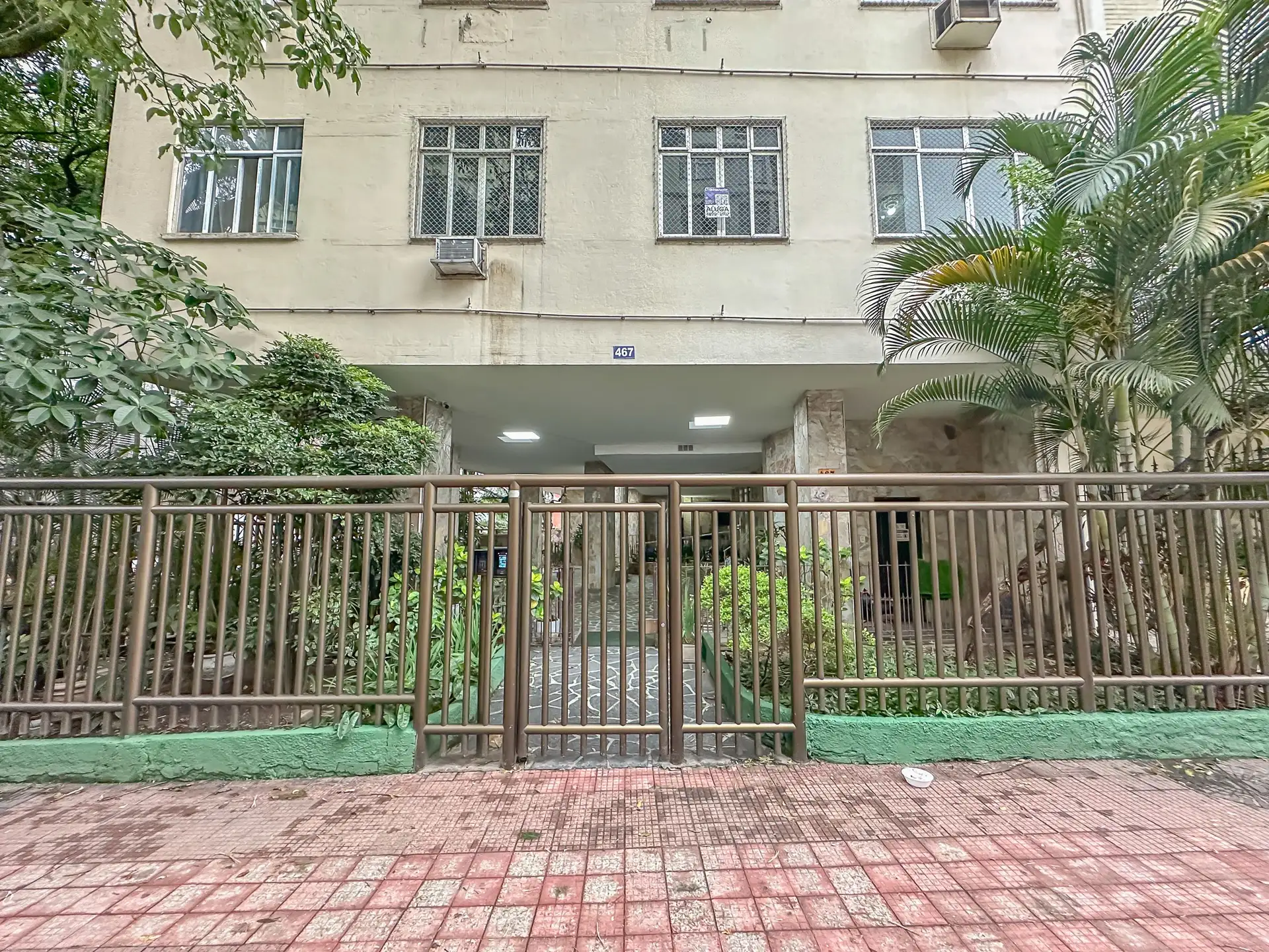 Mountain view in a 2-bedroom apartment, 76 m² — photo 35