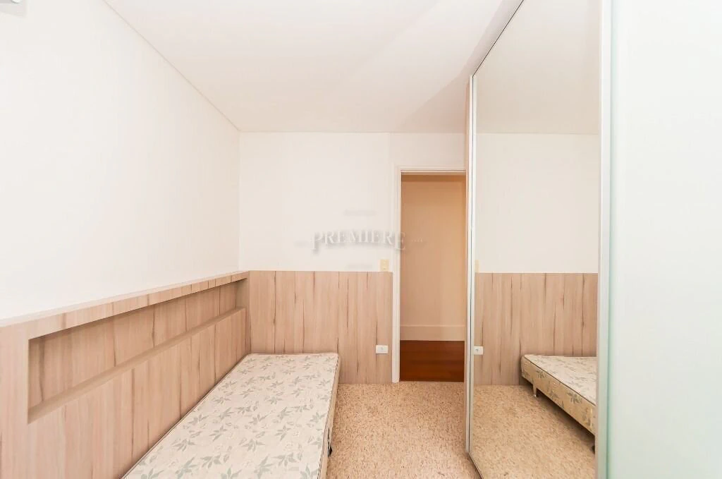 3-bedroom apartment, 1 with its own bathroom, 192 m² — photo 23