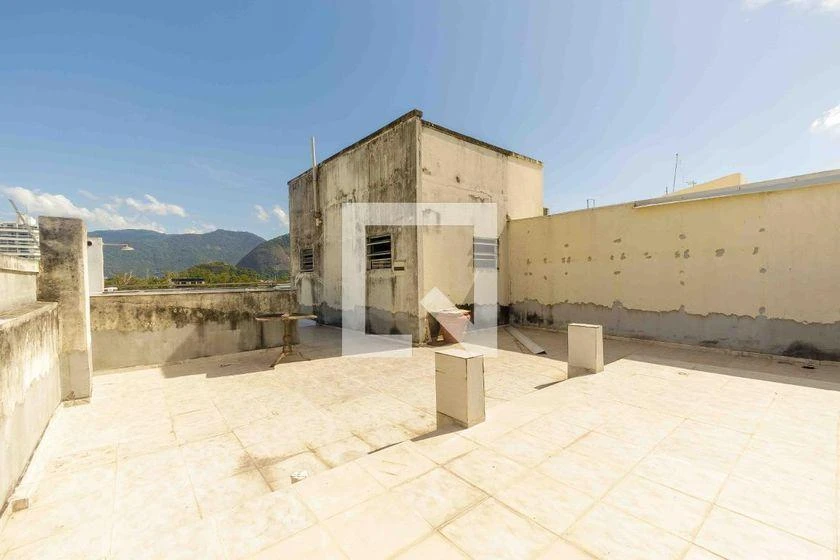 Furnished 185 m² apartment with 3 bedrooms and balcony — photo 37