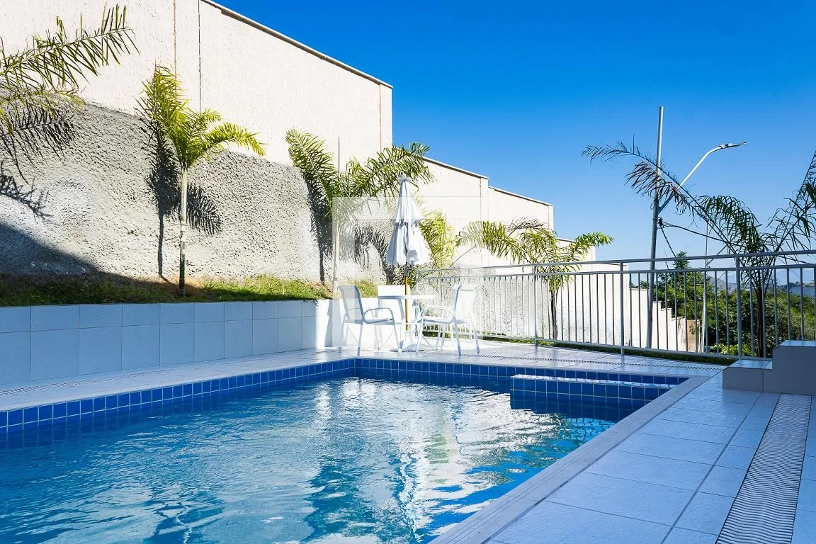 Apartamento com 2 quartos, vaga e piscina do condomínio — photo 2