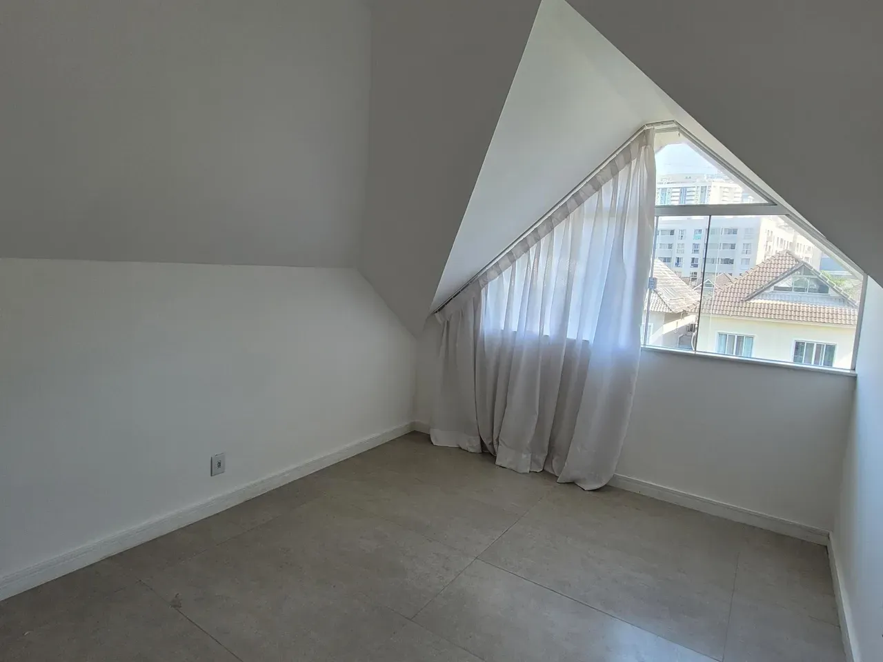 Casa mobiliada com 4 quartos e cozinha aberta a gás — photo 33