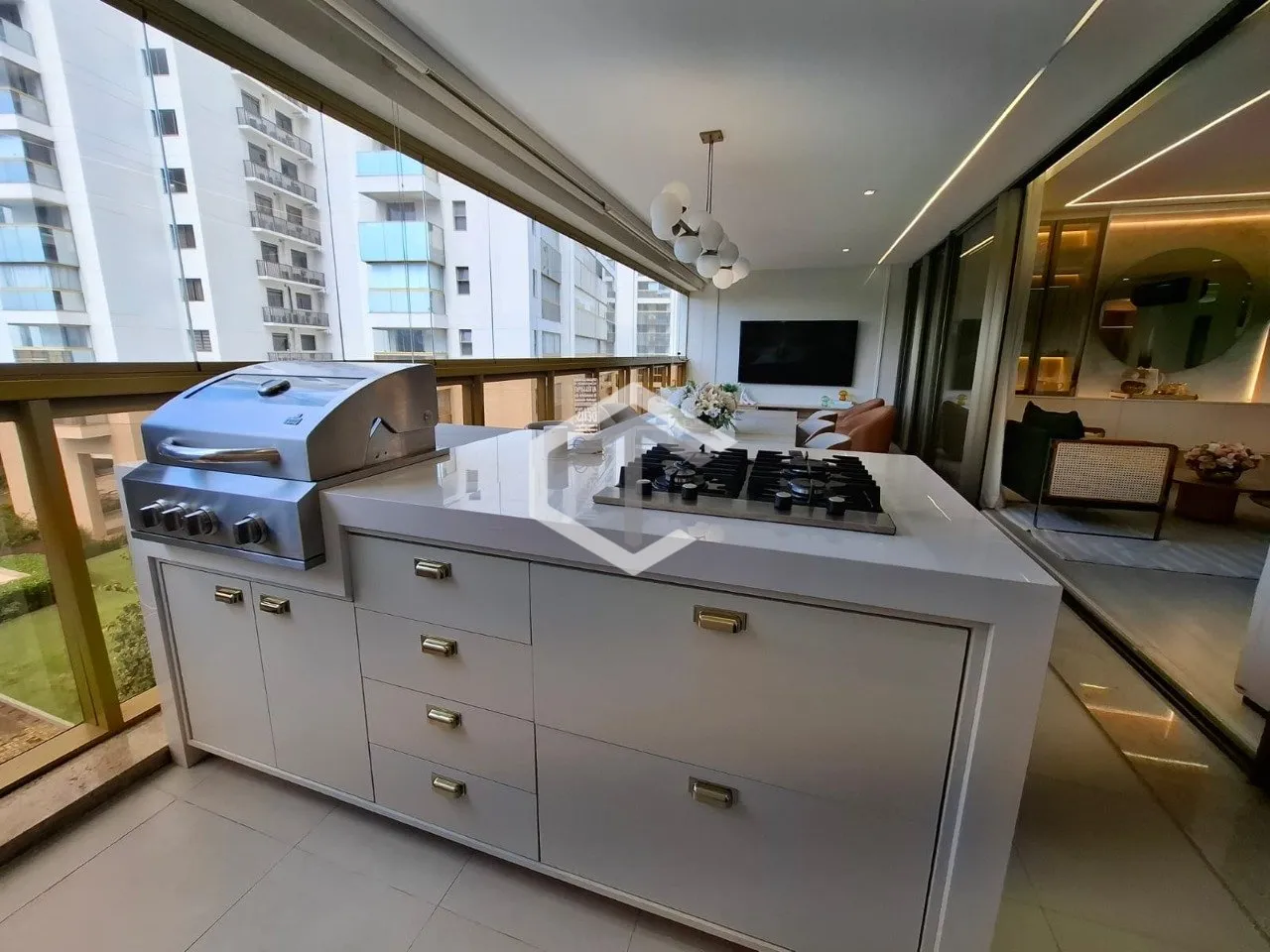 217 m² apartment with a mountain view and a private pool — photo 32