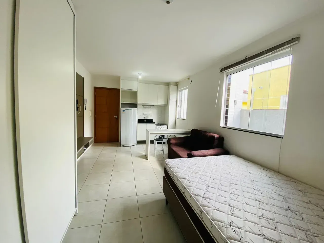 Furnished 25 m² apartment with 1 bedroom and open-plan kitchen — photo 4