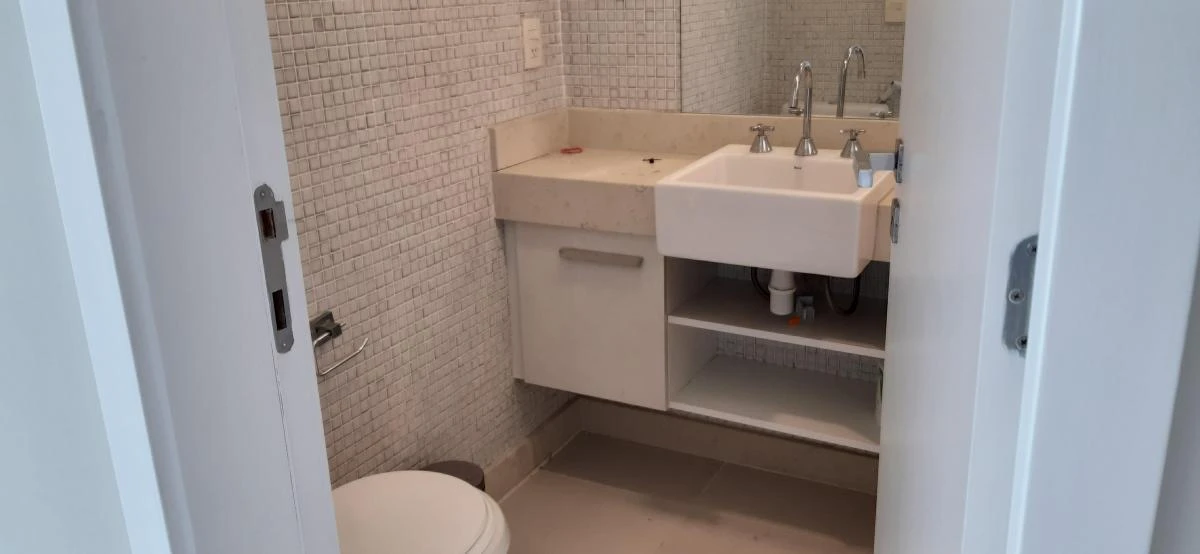 Unfurnished apartment with 4 en-suite bedrooms and 292 m² — photo 29