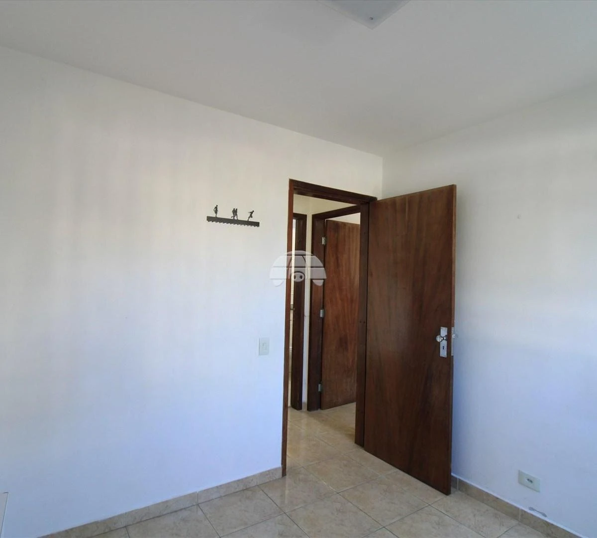 2-bedroom apartment with a washing machine in Curitiba — photo 20