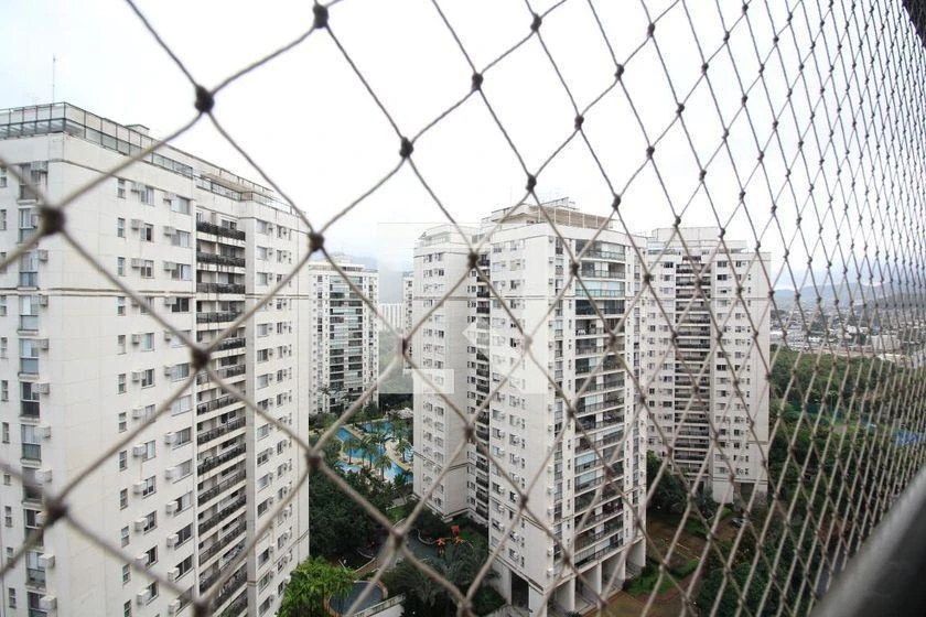 Glass-enclosed balcony in a 2-bedroom apartment, 78 m² — photo 3