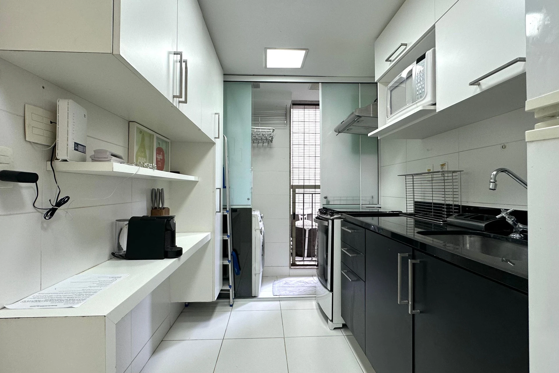 Apartamento mobiliado, 101 m², com janelas do piso ao teto — photo 9