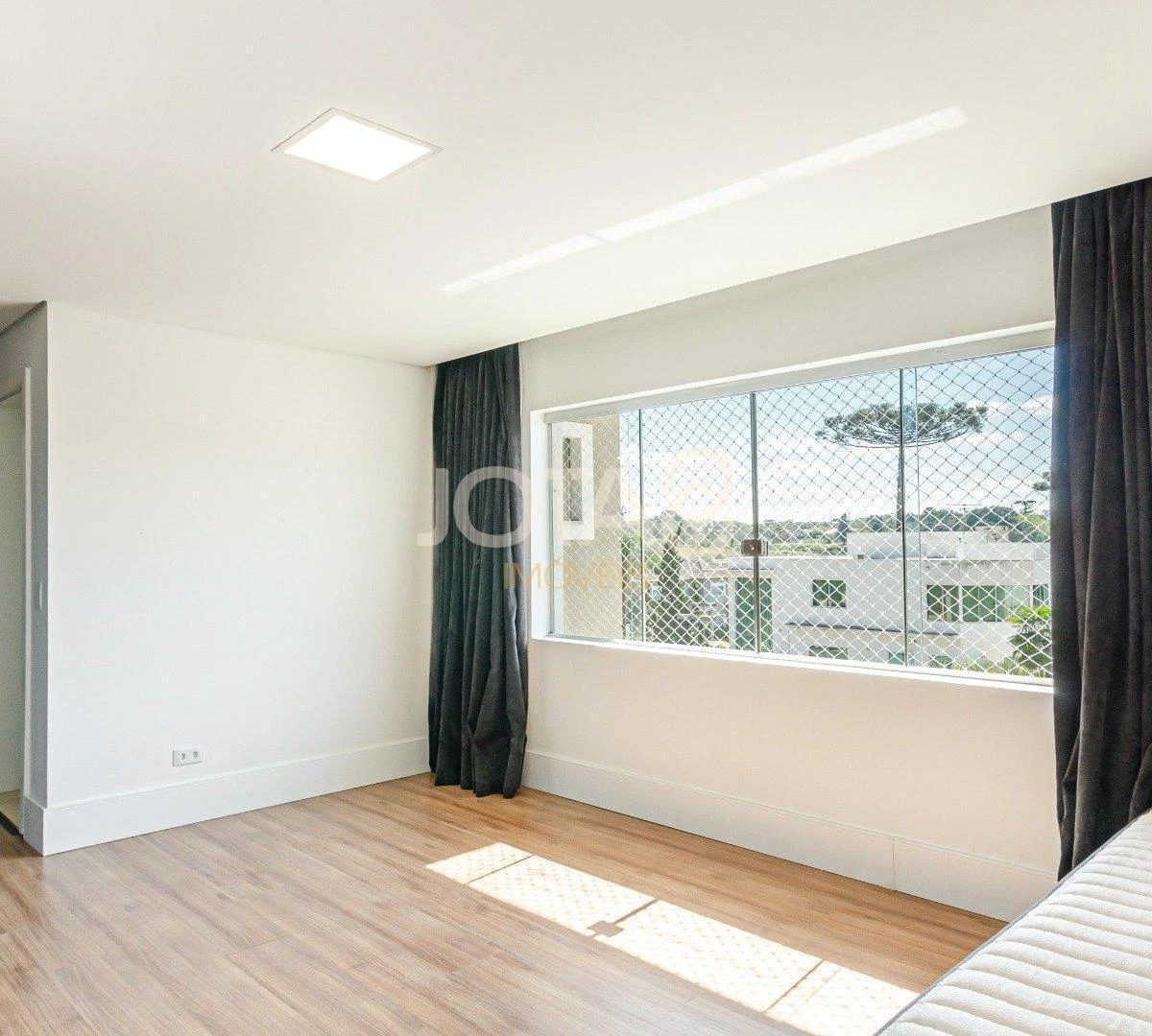 4-bedroom house with a washing machine — photo 20