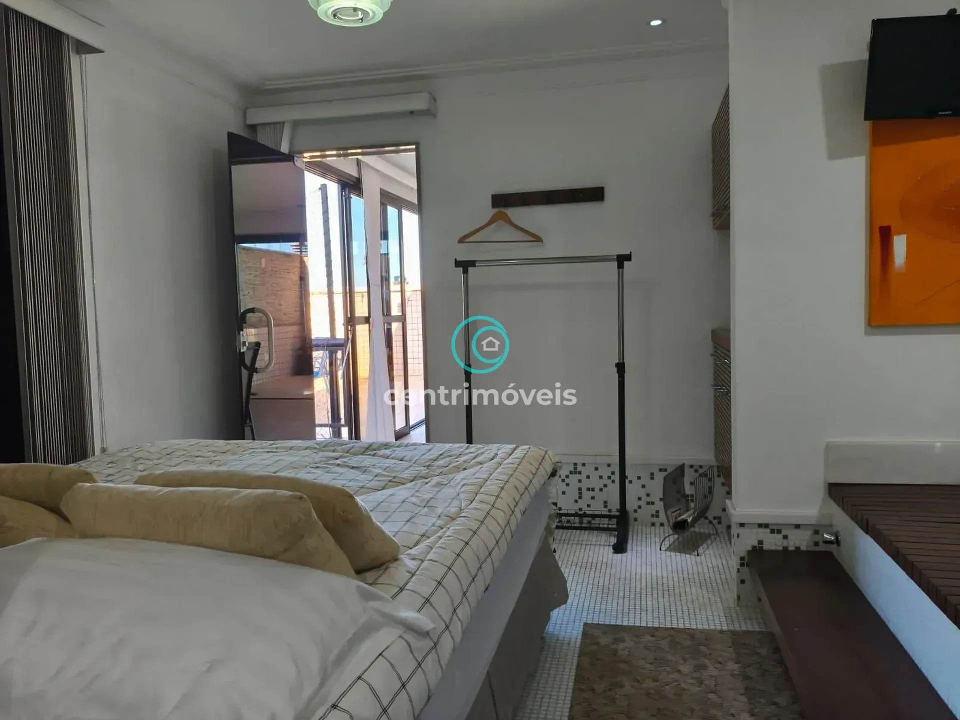 Apartamento mobiliado com 4 quartos e 3 banheiros — photo 37
