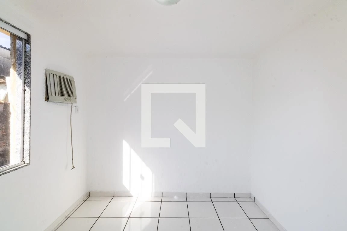3-bedroom apartment with a separate gas-stove kitchen — photo 4