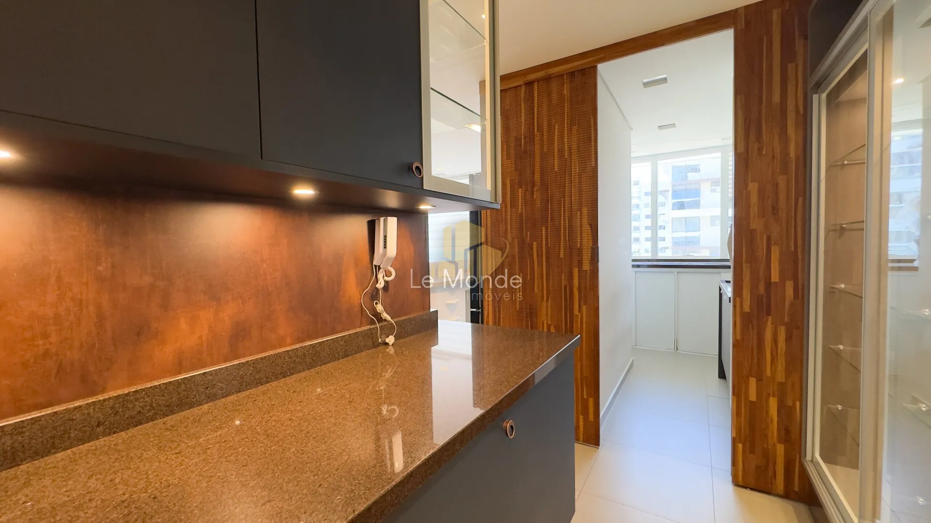 Duplex apartment with 3 bedrooms and 156 m² — photo 10