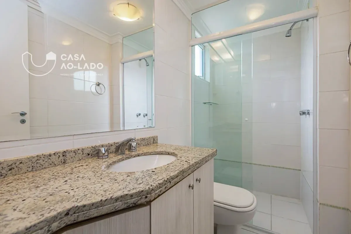 Furnished apartment, 282 m², with a bathtub — photo 52