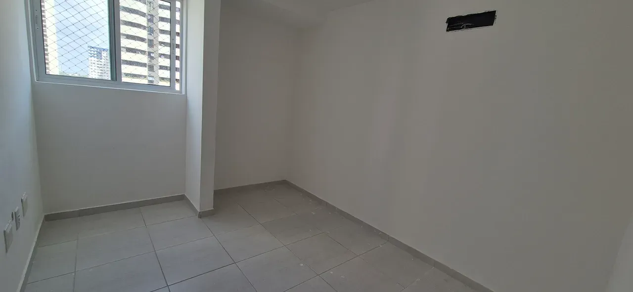 Furnished 3-bedroom apartment on the 8th floor — photo 18