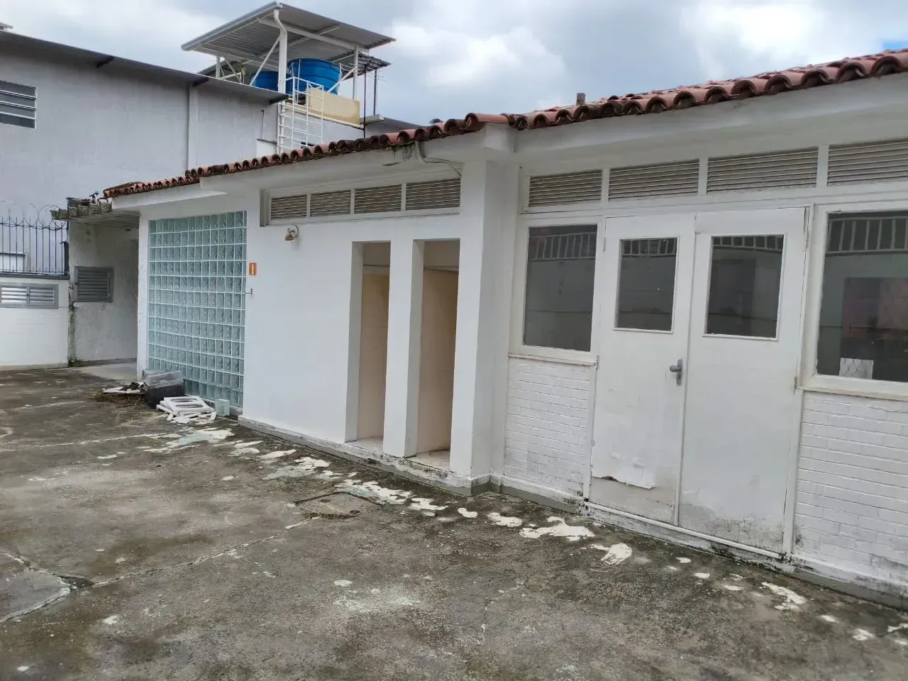 Будинок із 5 спальнями та 5 ванними, 423 м², P — photo 3