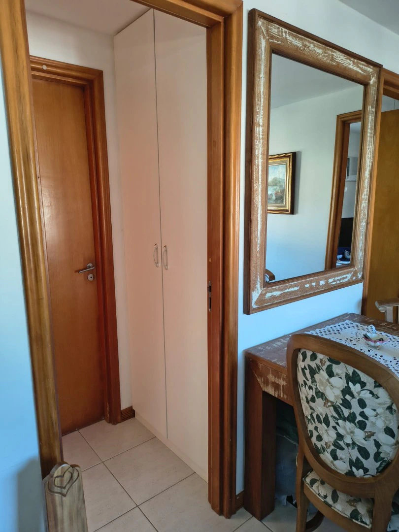 Furnished apartment with 2 suites and a balcony — photo 10
