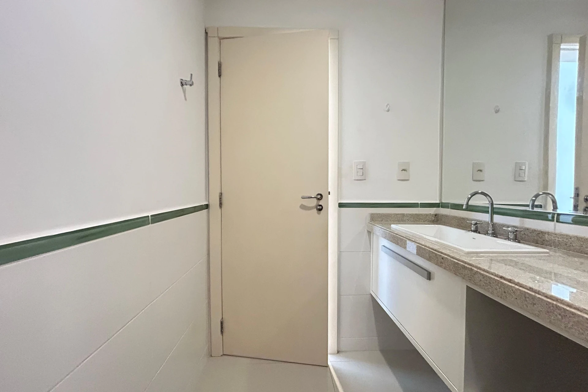 Квартира с 3 спальнями и рабочим местом — photo 26