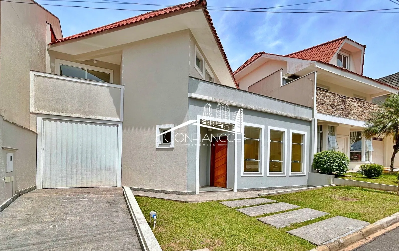 Bathtub in a 3-bedroom house, 350 m² — photo 6
