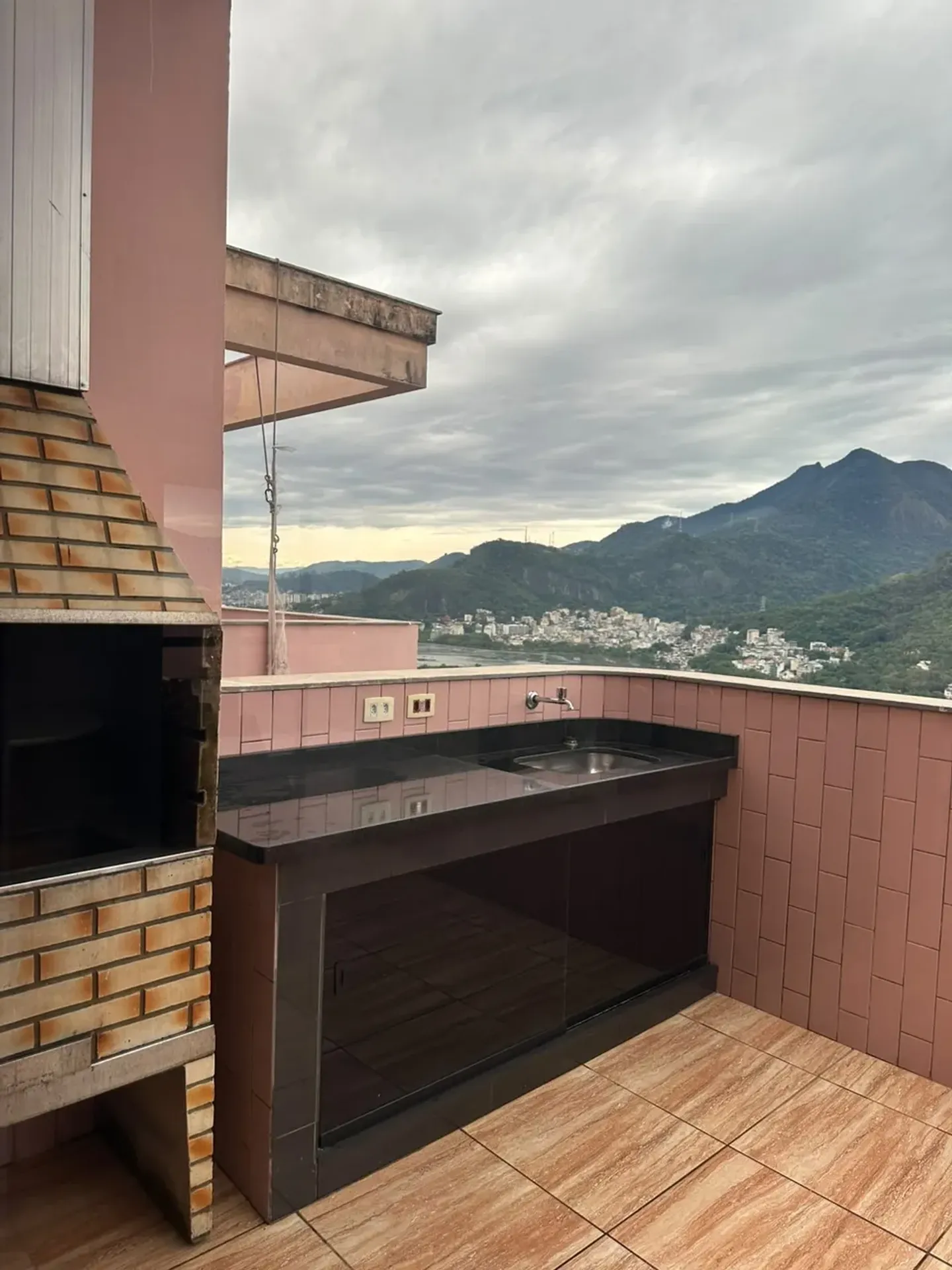 2 quartos e vista para as montanhas: apartamento de 75 m² — photo 4