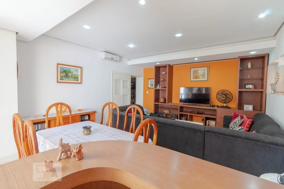 3-bedroom apartment with a water view — photo 3