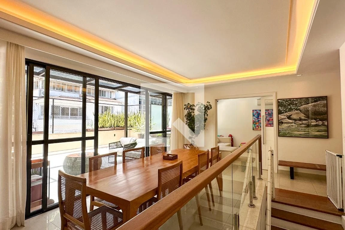 4-bedroom apartment with floor-to-ceiling windows — photo 44
