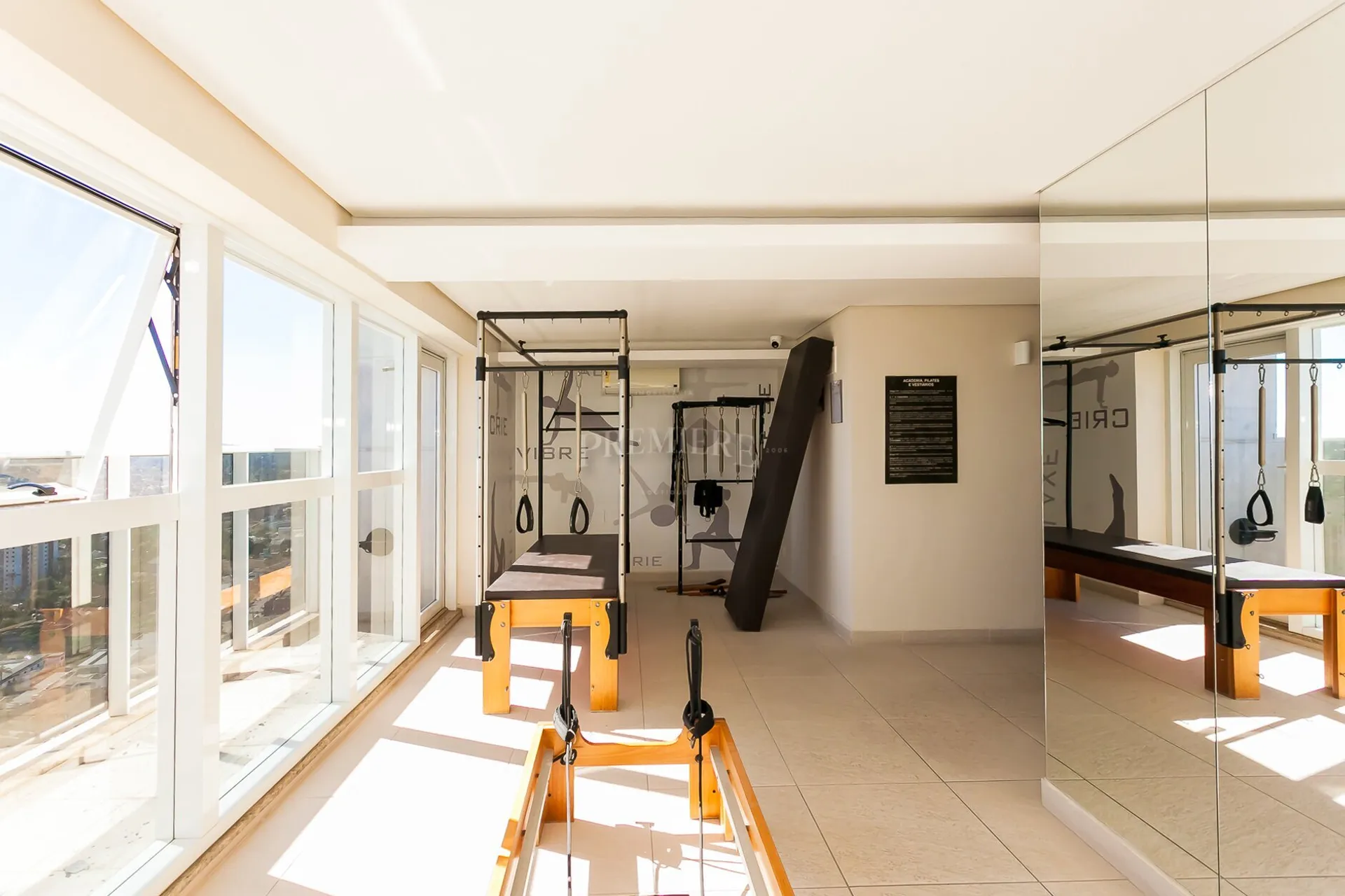 One-bedroom apartment with a washing machine in Curitiba — photo 19