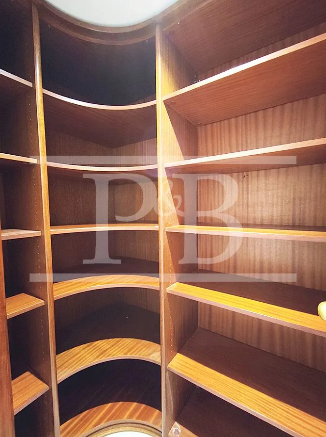 Apartamento com 4 dormitórios e closet tipo walk-in — photo 9