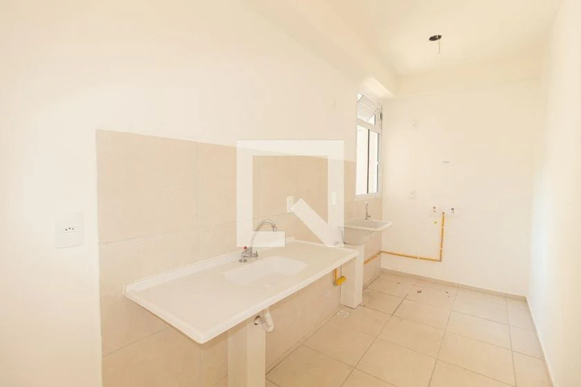 Apartamento para alugar semimobiliado com 2 quartos e 1 vaga — photo 2