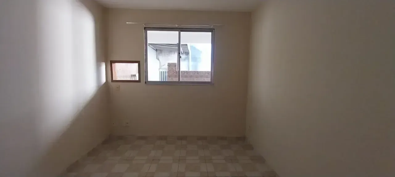 Unfurnished house with 2 bedrooms and 1 parking space — photo 13
