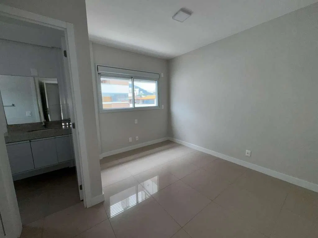 Balcón gourmet y 2 dormitorios: departamento de 80 m² — photo 2