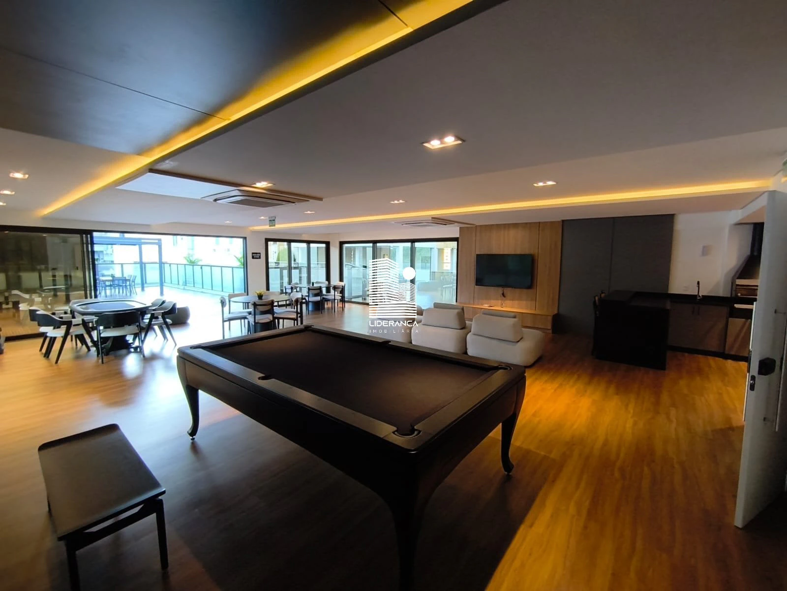 Furnished apartment, 64 m², with a home office — photo 29