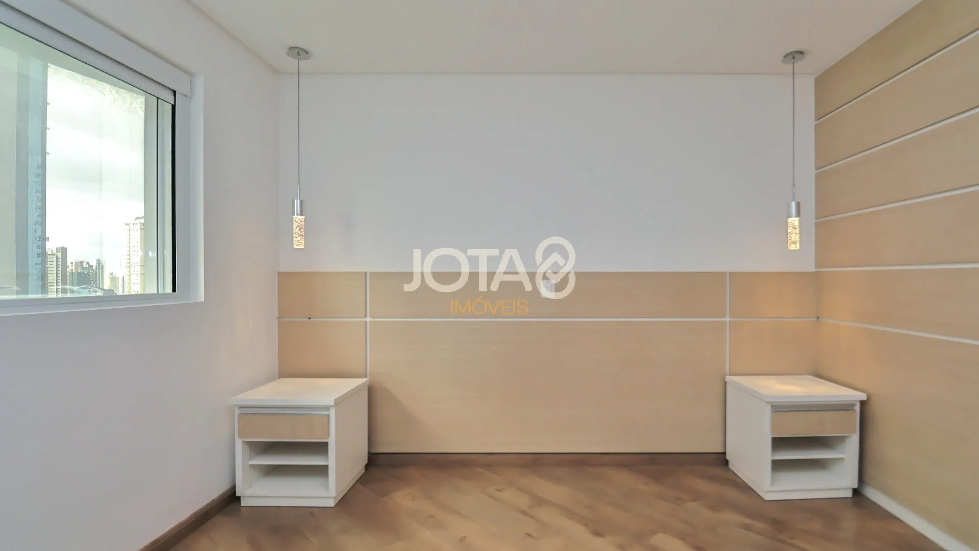 Орендна квартира з 4 спальнями та 329 м² — photo 26