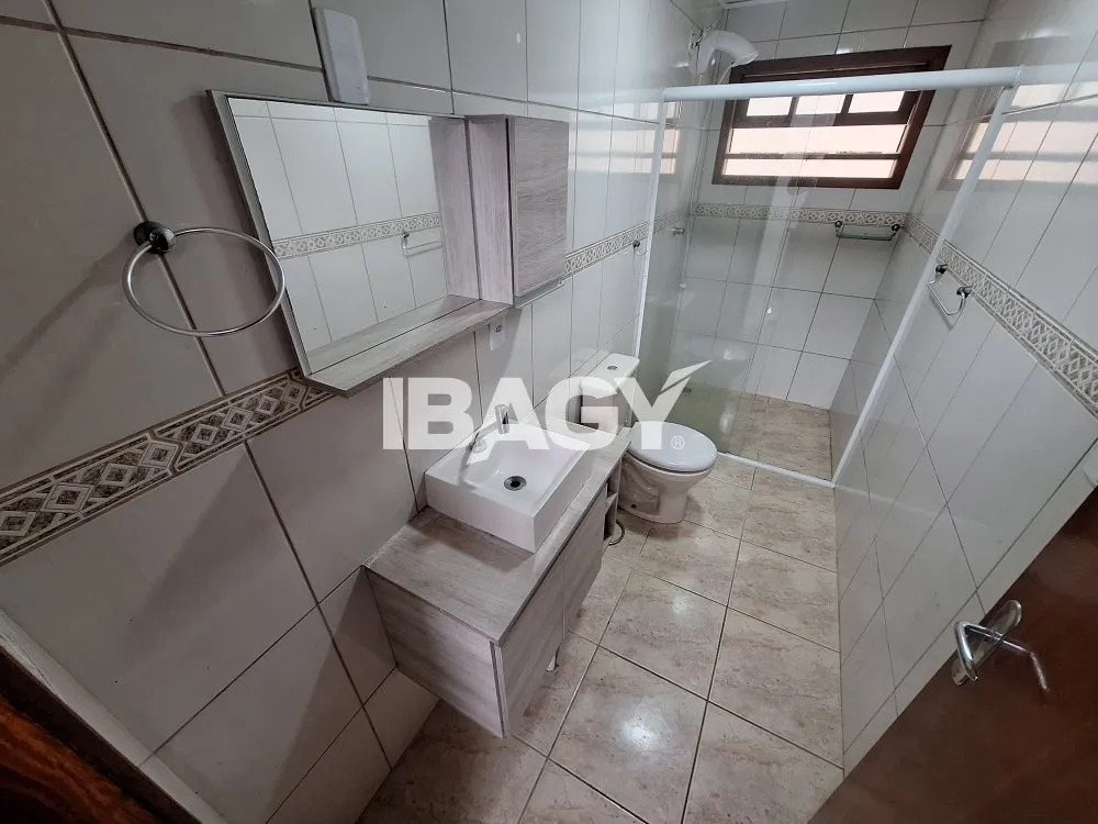Casa de 3 dormitorios con parrilla de balcón — photo 32