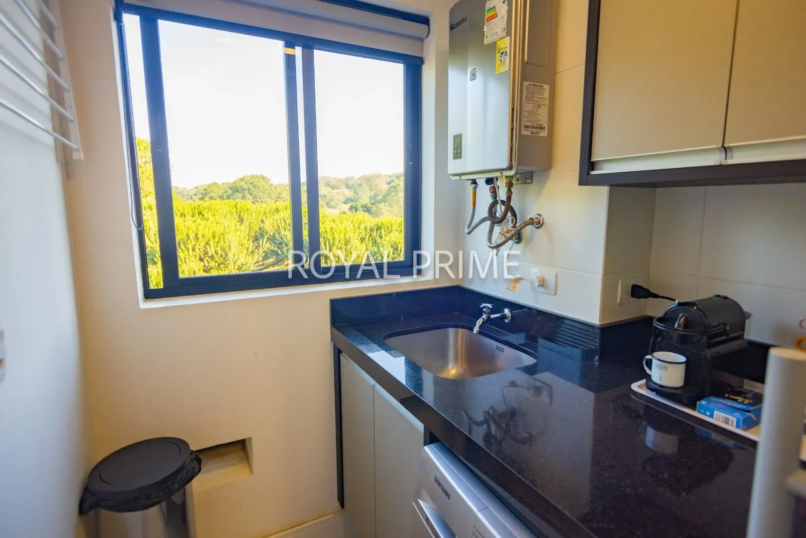 133 m² apartment with 2 en-suite bedrooms and private BBQ — photo 12