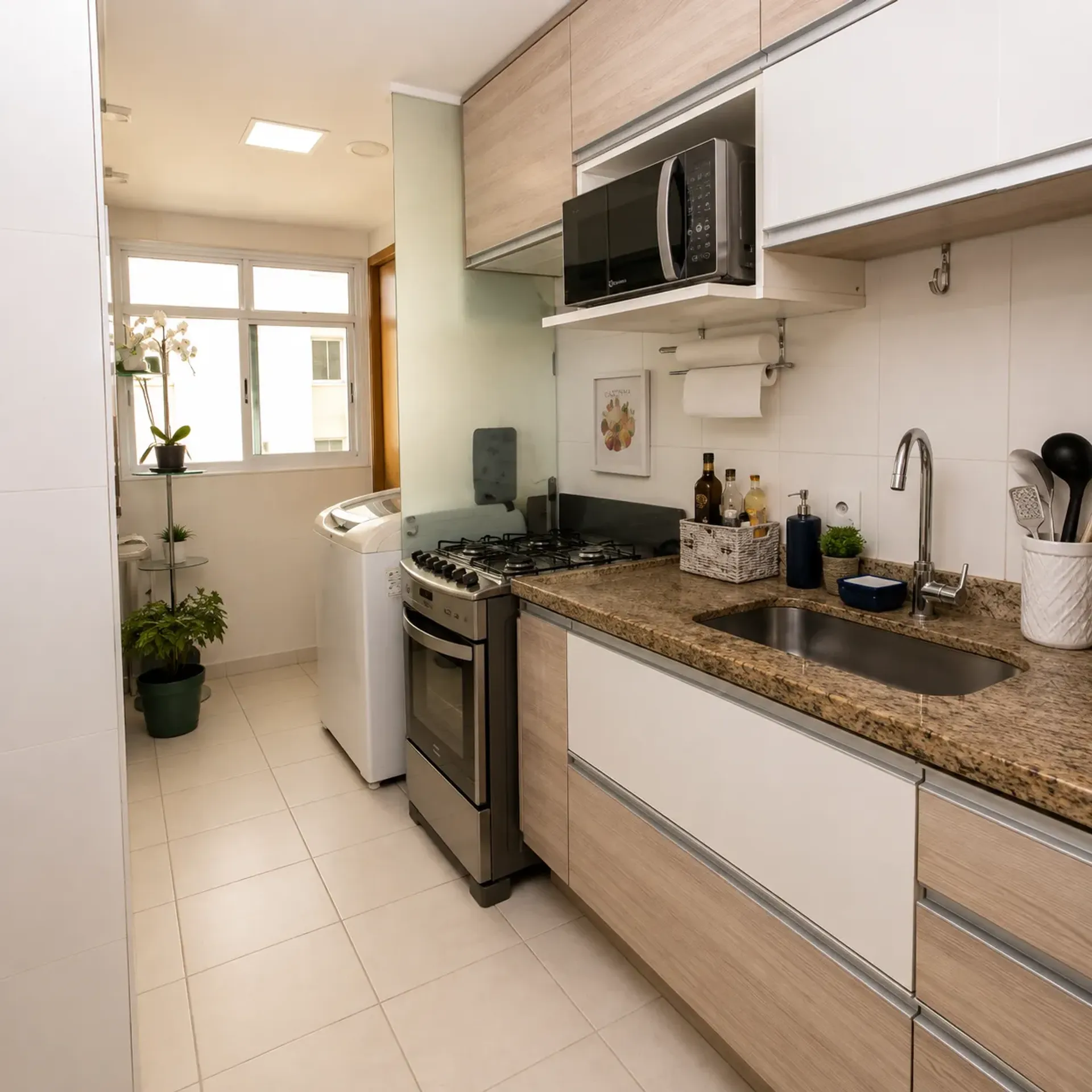 Furnished 4-bedroom apartment with a gas kitchen — photo 11