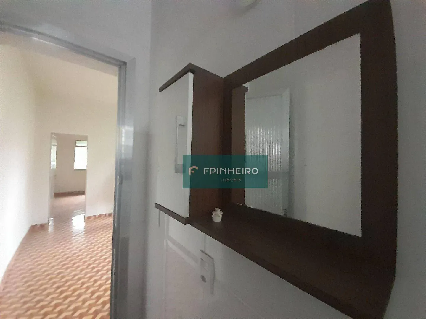 Casa com 2 dormitórios, 1 banheiro e varanda — photo 27