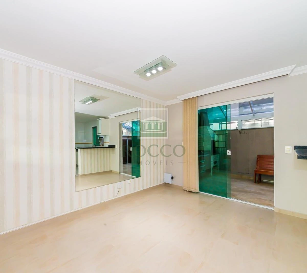 3-bedroom house with a bathtub — photo 28