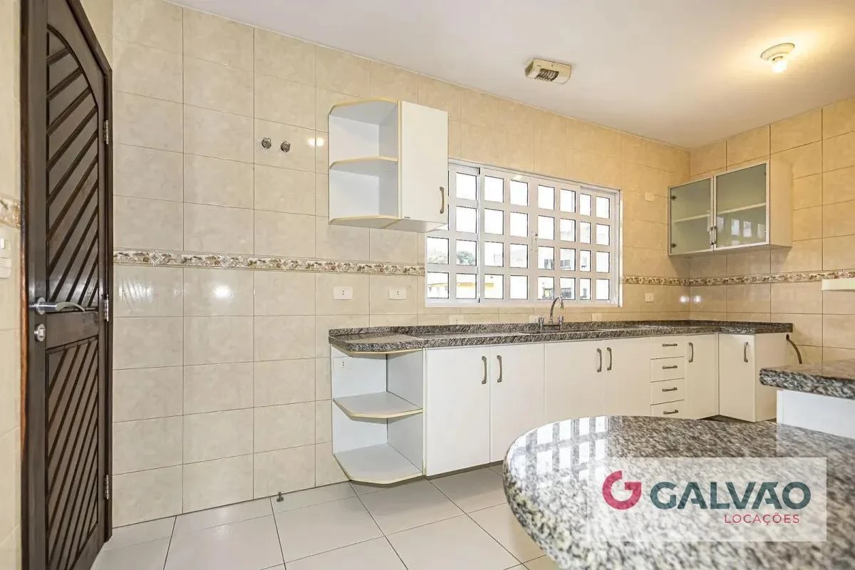 Detached house for rent 183 m² with 3 bedrooms and balcony — photo 2