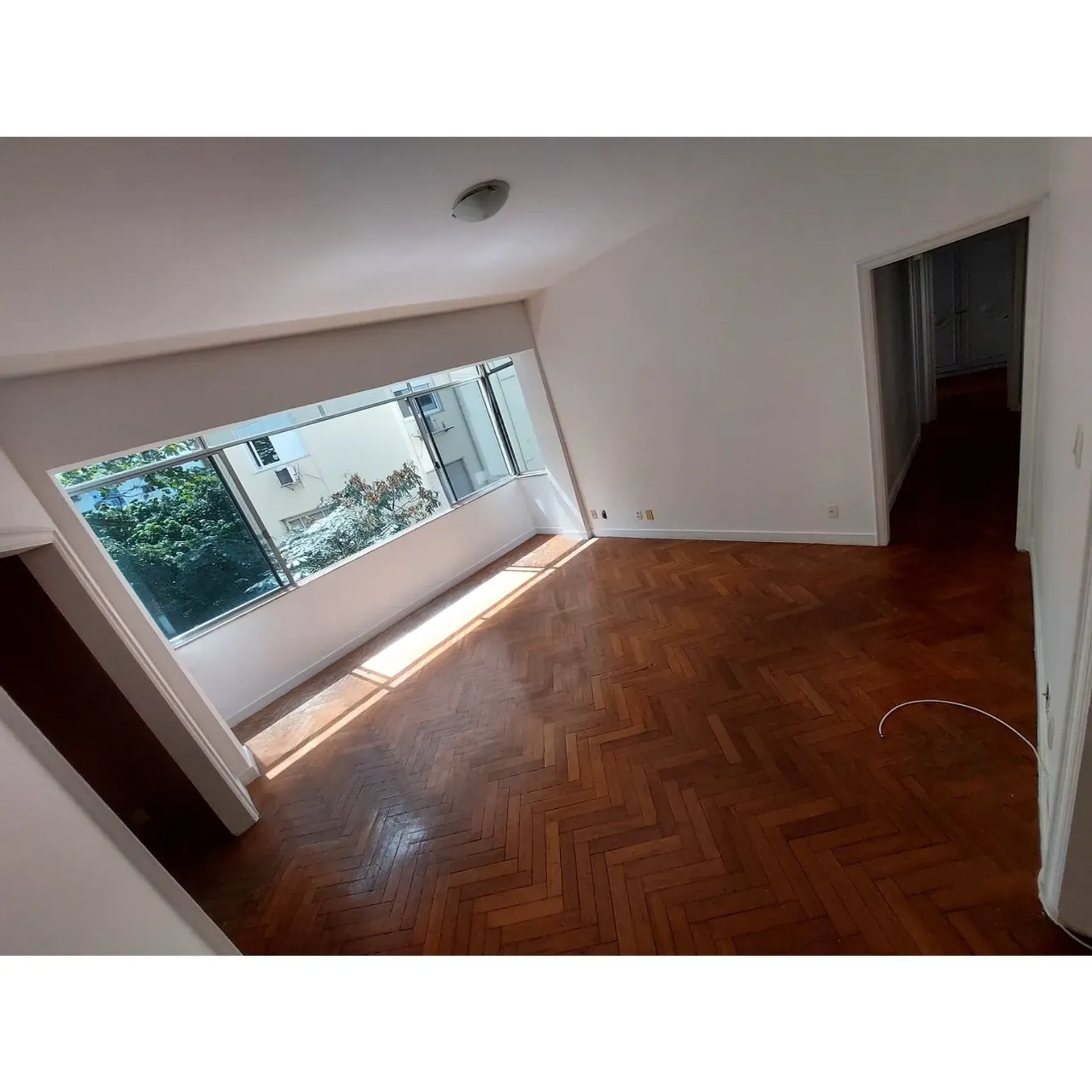 Home office in a 3-bedroom apartment, 132 m² — photo 4