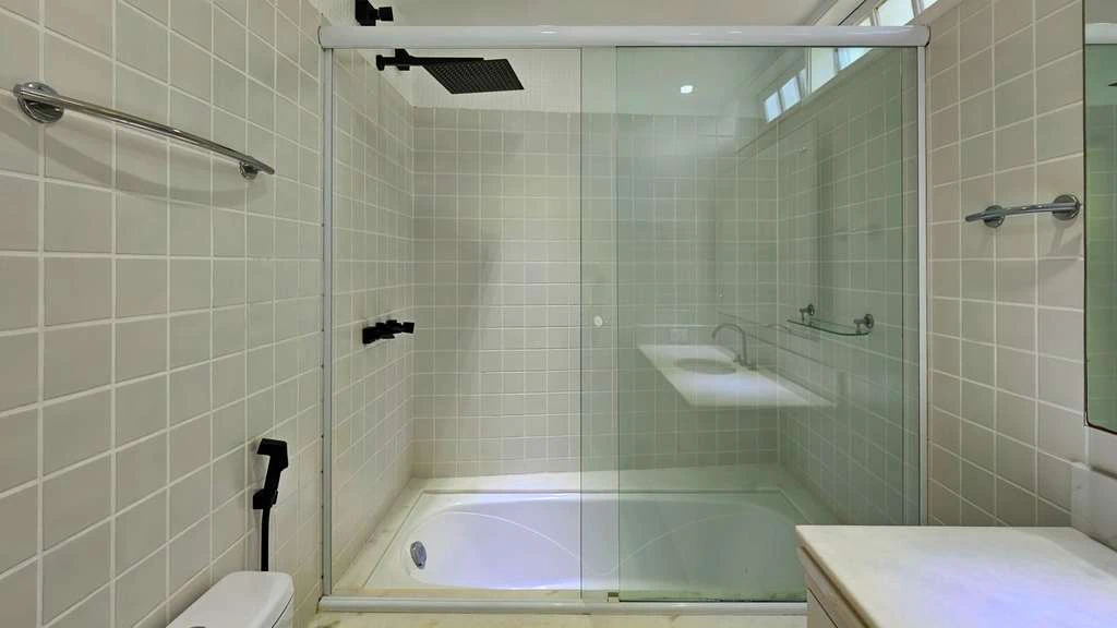 Condo house with 5 bedrooms and a gas kitchen — photo 29