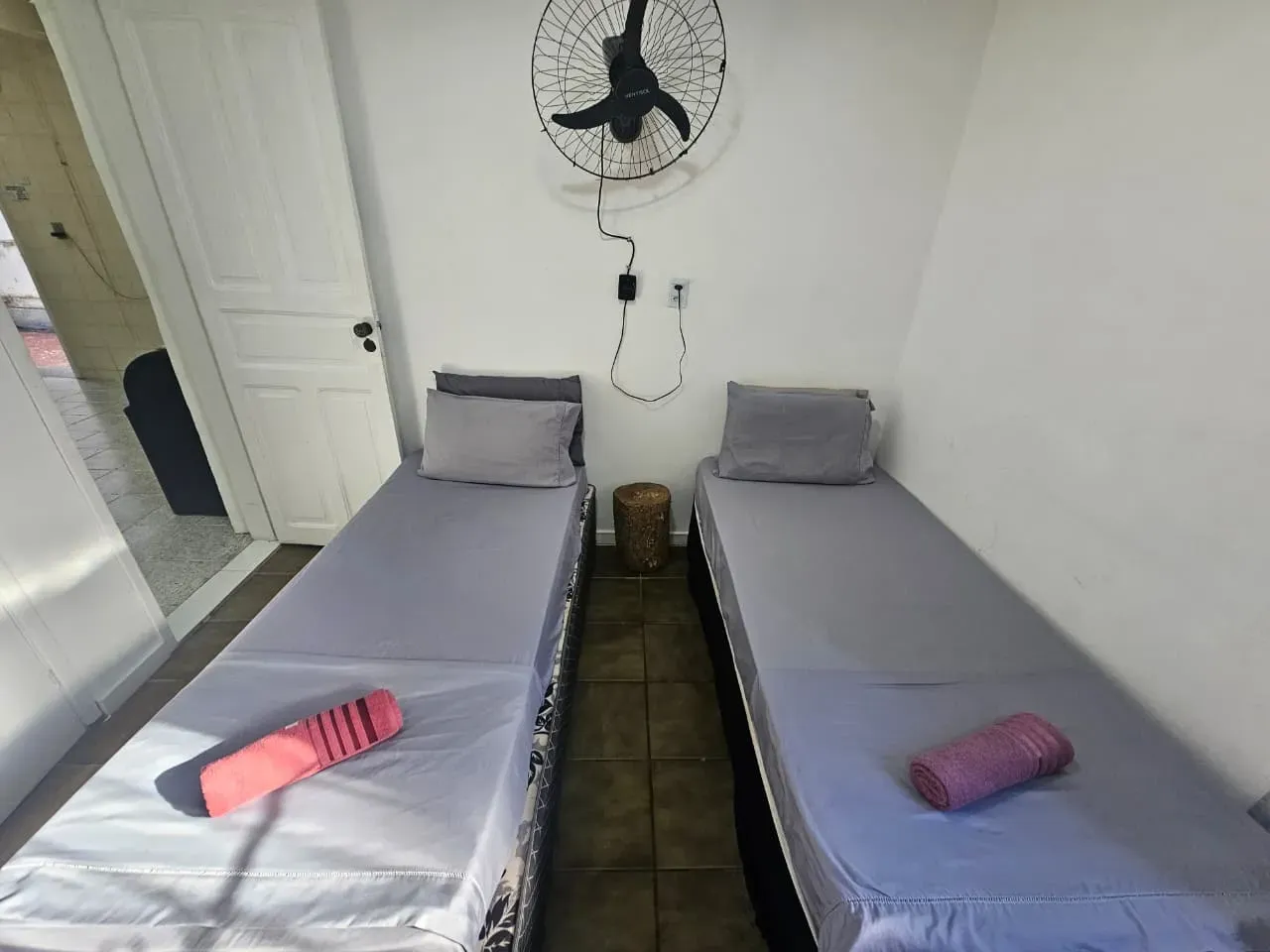 Furnished 2-bedroom apartment with a gas mini-kitchen — photo 3