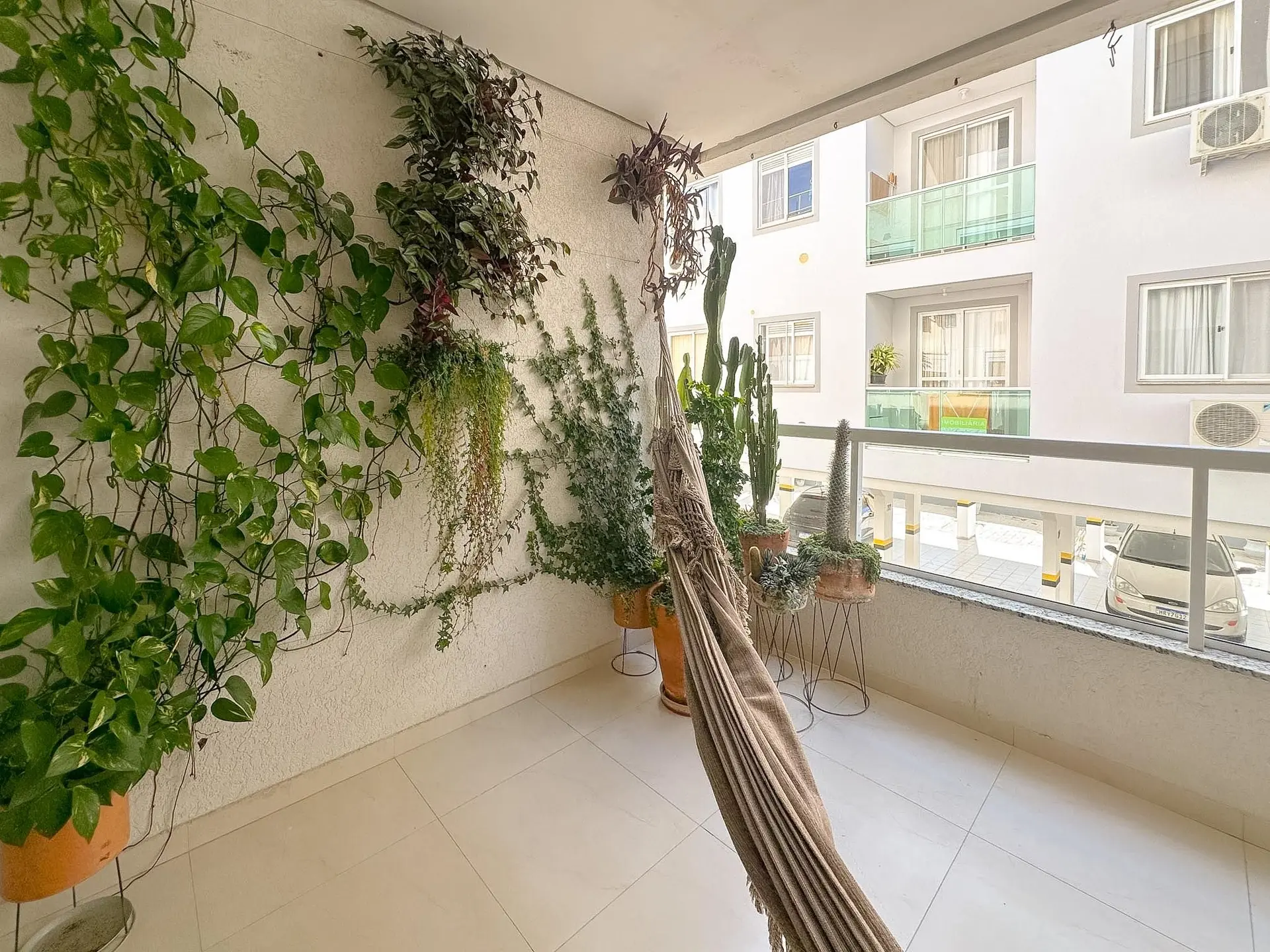 Furnished apartment, 92 m², with a grill on the balcony — photo 30