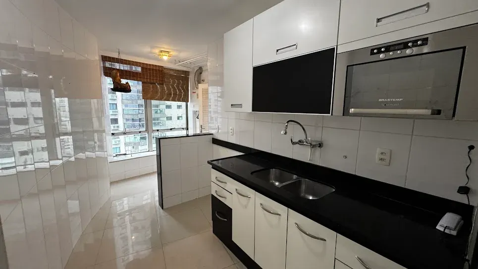 Apartamento, 86 m², com janelas do piso ao teto — photo 5