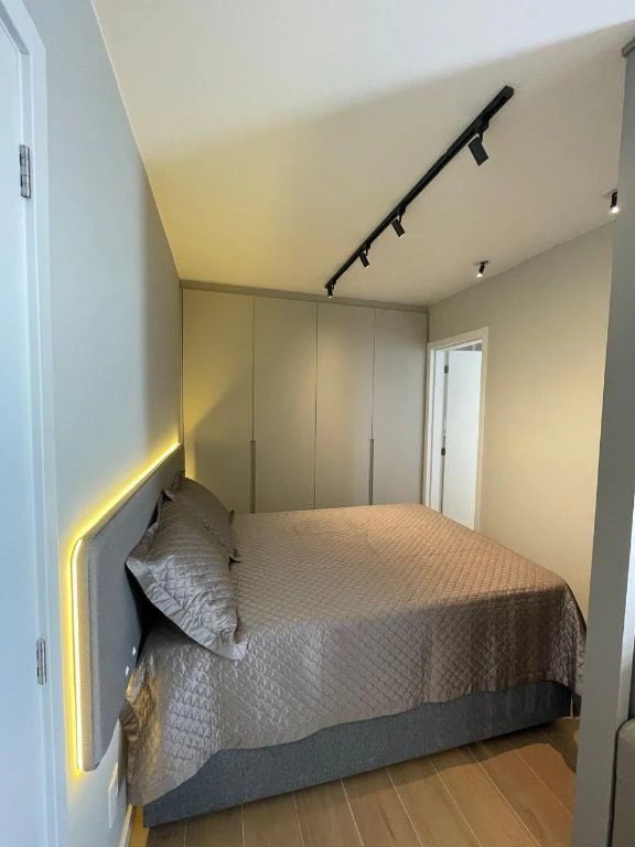 Furnished studio of 38 m² with 1 bedroom and 1 parking space — photo 9