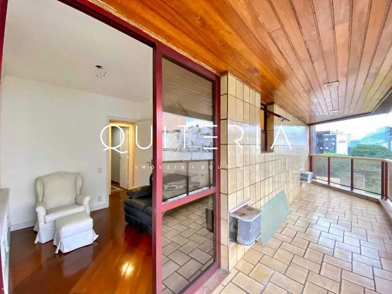 3-bedroom apartment with a glassed-in balcony — photo 20