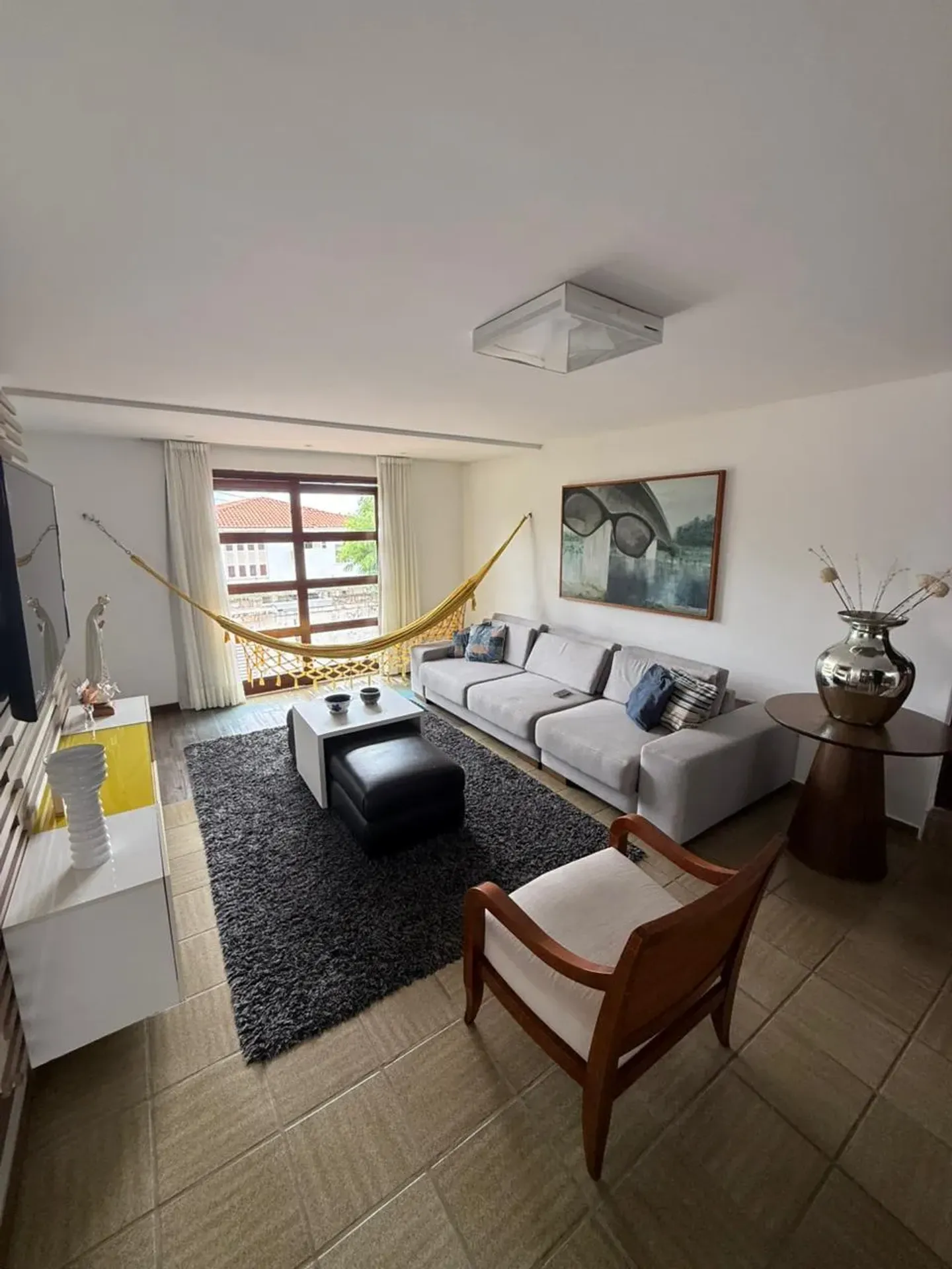 450 m² house with 4 bedrooms and a balcony grill