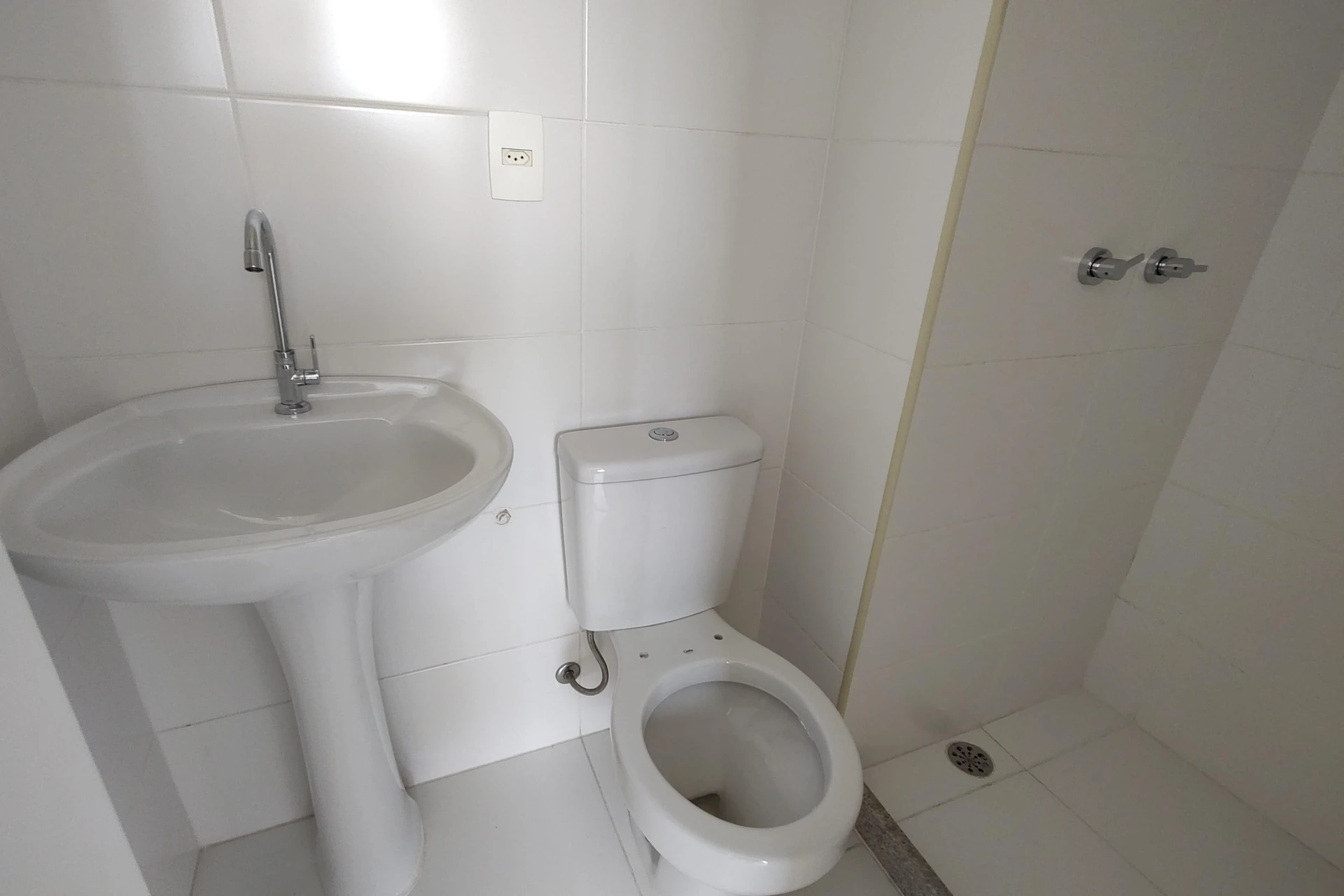 Apartment with 2 bedrooms, balcony and 1 parking space — photo 43