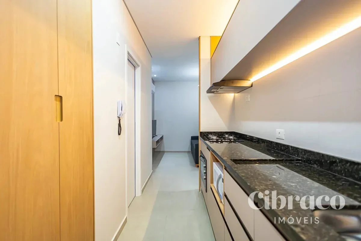 Furnished apartment, 31 m², with a glass-enclosed balcony — photo 4