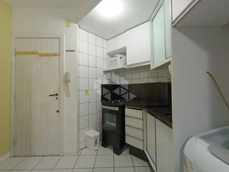 Apartamento amueblado de 1 dormitorio con 45 m² y plaza — photo 2